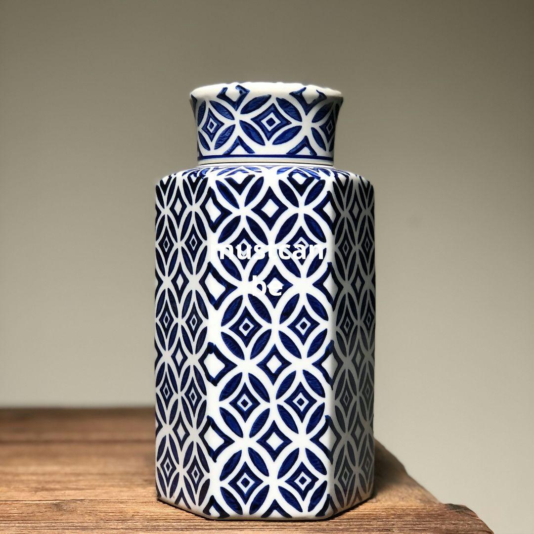 青花磁 青花缶六角茶缶 景徳鎮 陶磁器 装飾品 現代工芸品 美術品 置物