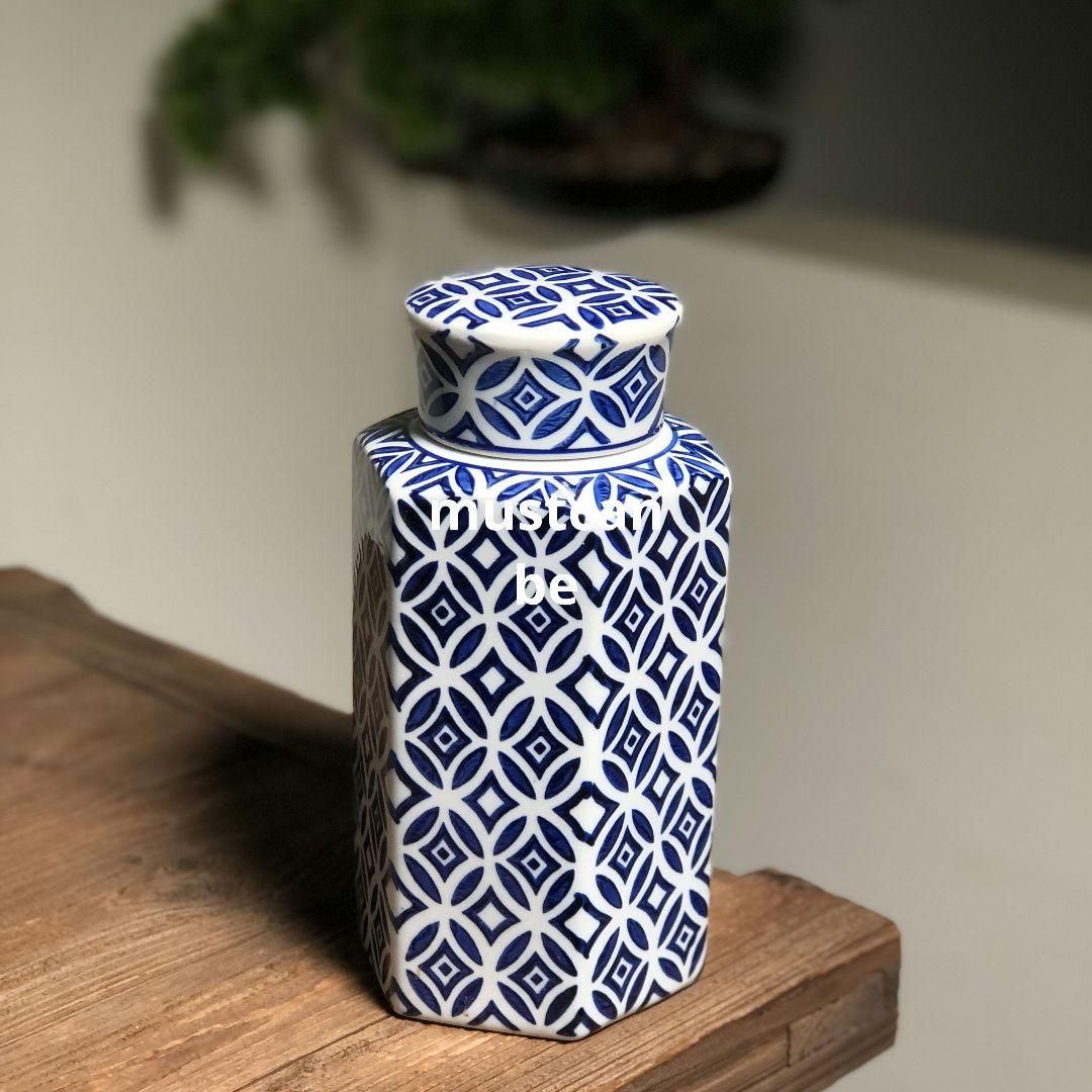 青花磁 青花缶六角茶缶 景徳鎮 陶磁器 装飾品 現代工芸品 美術品 置物