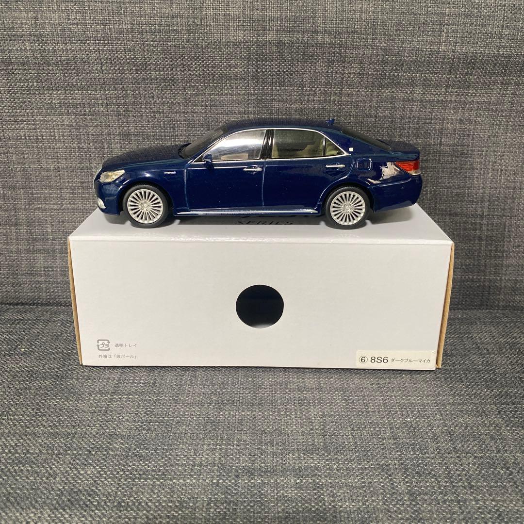 クラウンマジェスタ　ミニカー