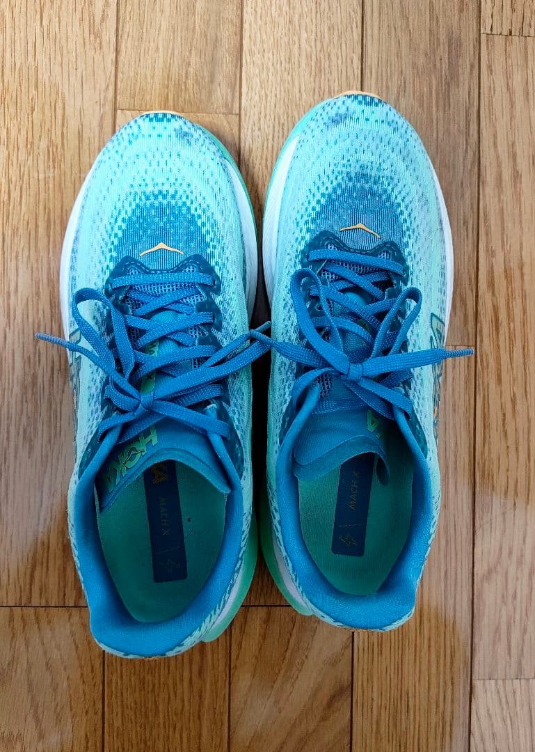 スパイク・シューズ HOKA MACH X