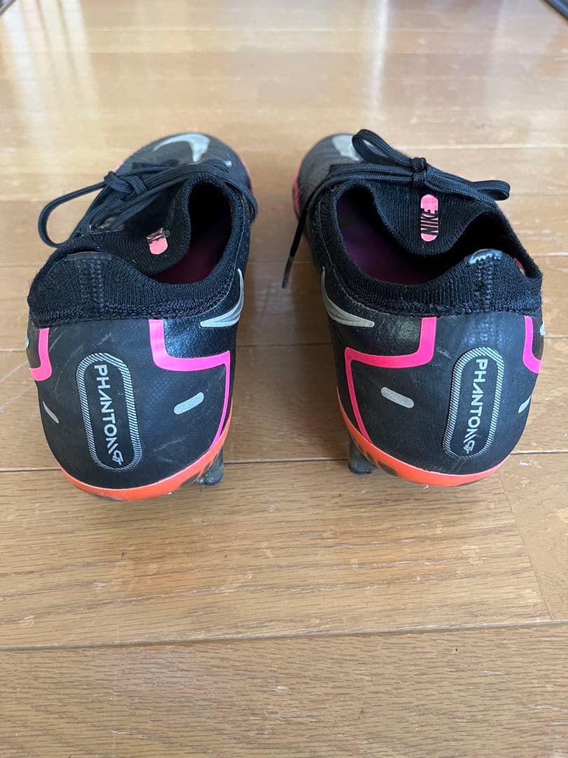 NIKE ファントムGT サッカースパイク ブラック✖️ピンク 27.5cm