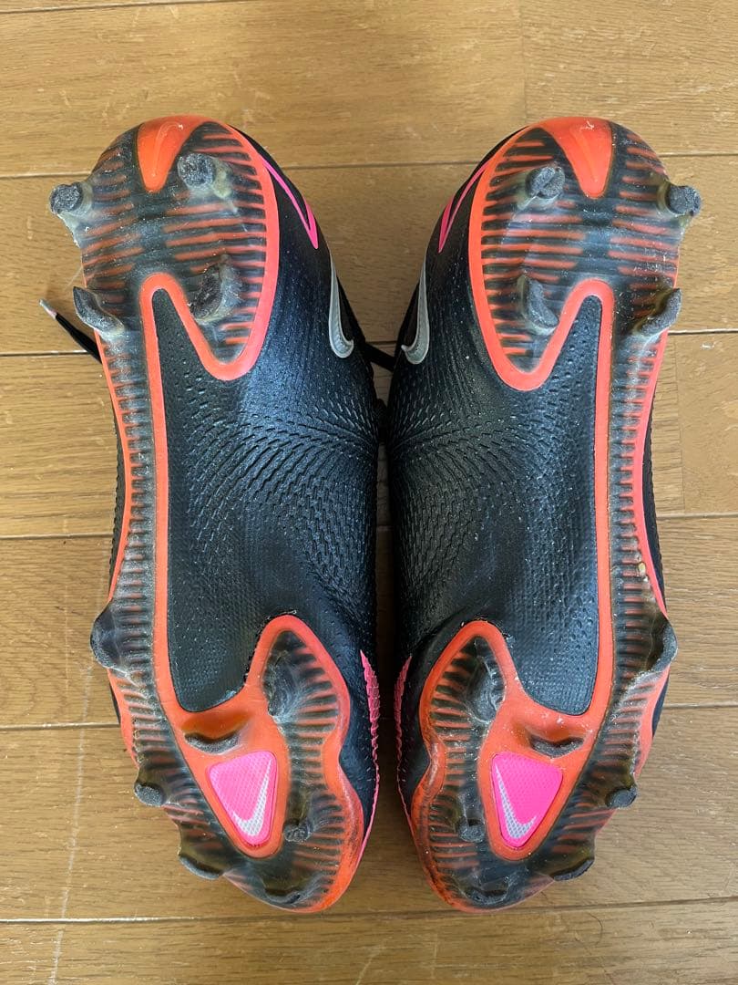 NIKE ファントムGT サッカースパイク ブラック✖️ピンク 27.5cm