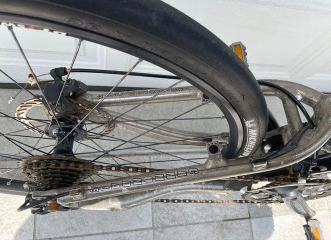 Cannondale Super V Raven 900Leftyキャノンデール