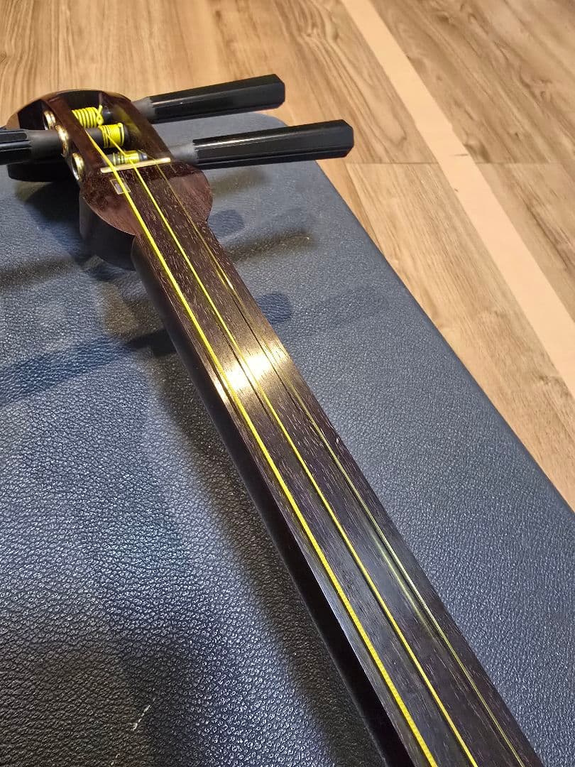 完全メンテナンス品　津軽三味線練習仕様　紅木の中棹三味線