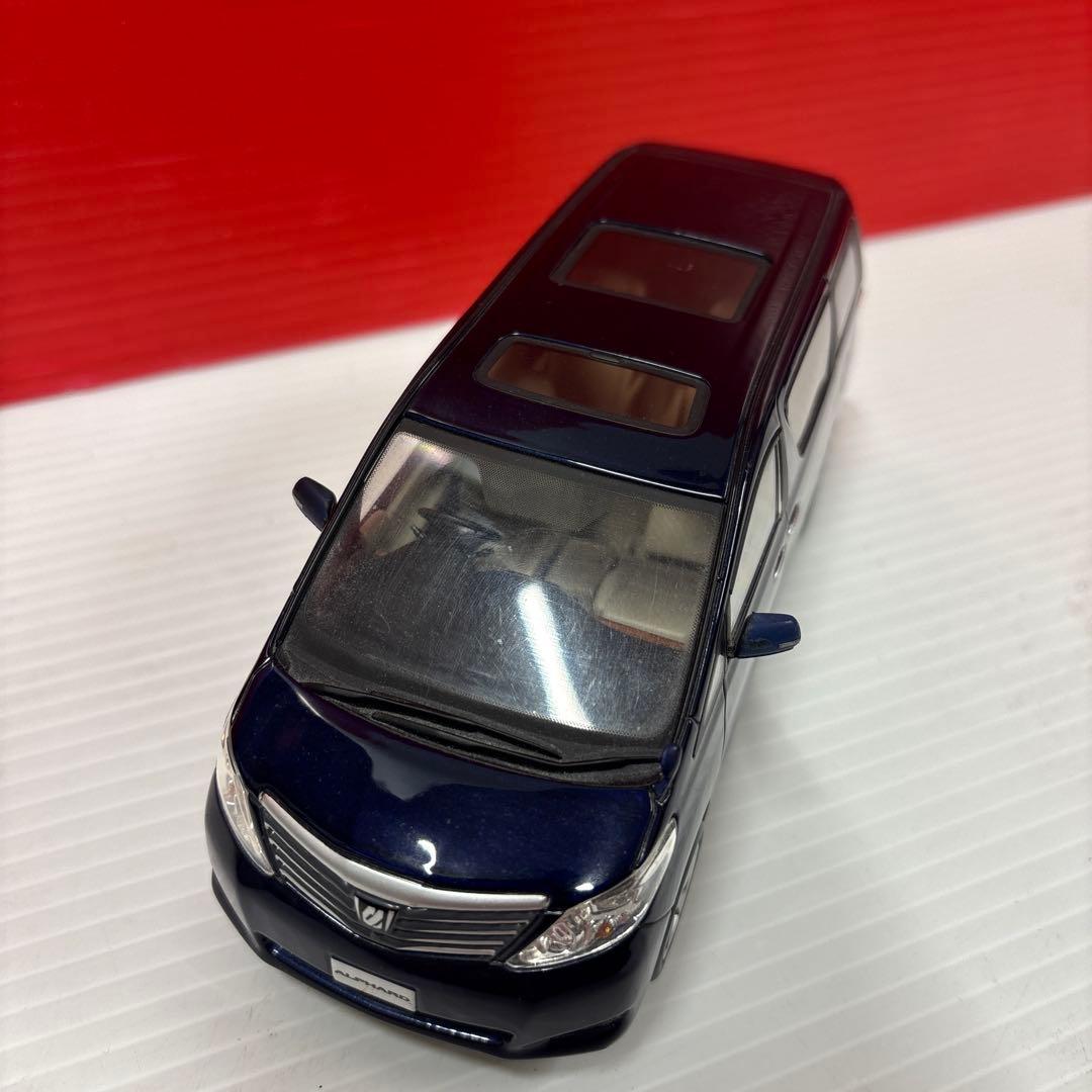 TOYOTA アルファード20系前期モデル