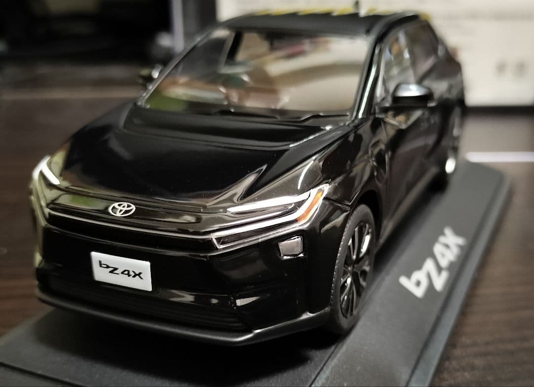 【新型】トヨタ bz4X ブラック ミニカー【非売品】
