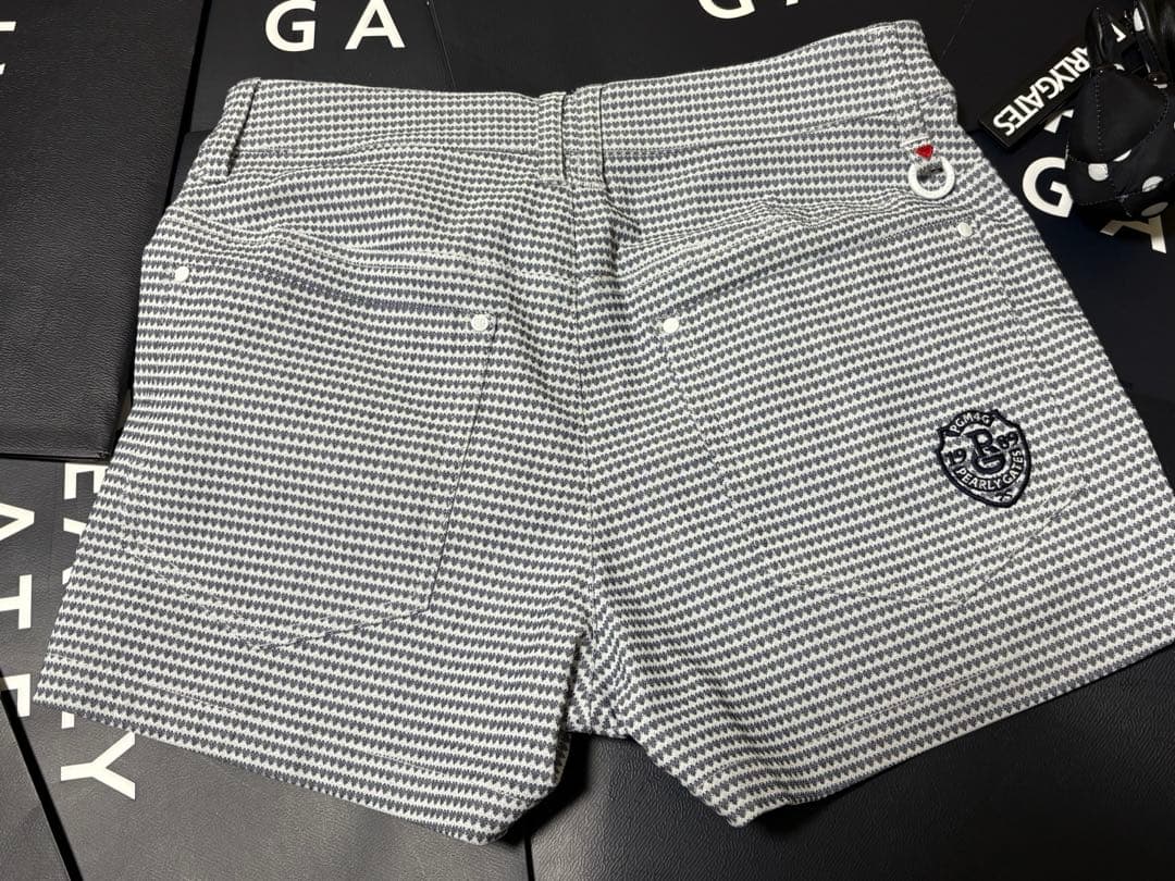 PG レディース ゴルフパンツ 白黒ストライプ