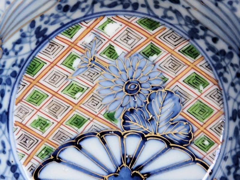 大聖寺伊万里　　微塵唐草に菊の図　小振輪花膾皿　４客　F498AS-fbvi