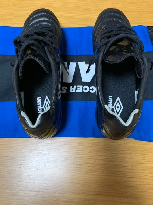 UMBRO ACCERATOR FG(天然芝用)
