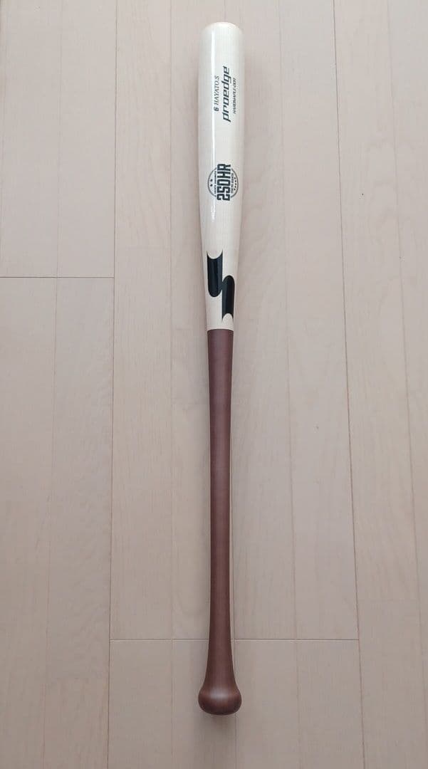 【超希少】読売ジャイアンツ坂本勇人選手250HR達成記念オーセンティックバット
