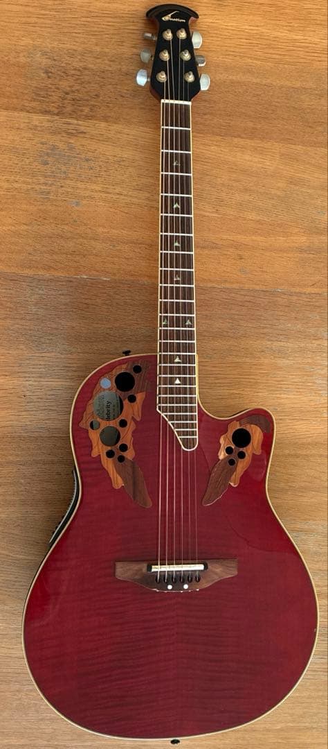 Ovation Celebrity CSE48（CE48後継モデル）ワインレッド