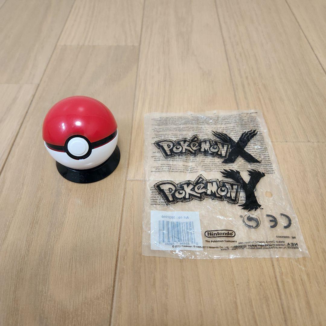 2013年ポケモンX.Y 欧州限定特典 ポケモンボール型ds 収納ケース