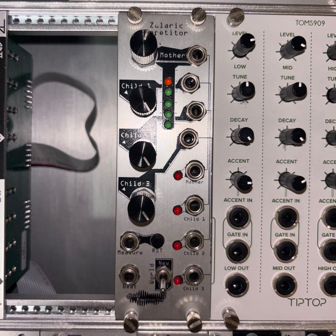 鍵盤楽器 Noise Engineering - Zularic Repetitor