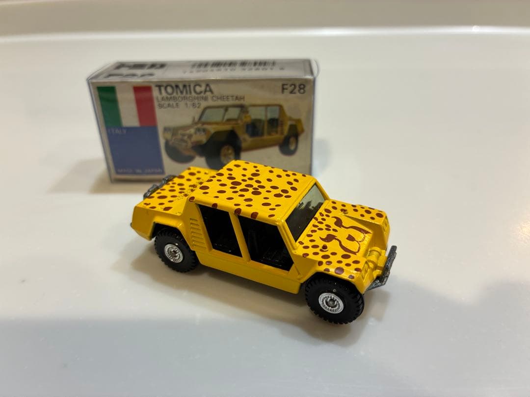 TOMICA ランボルギーニ チータ F28