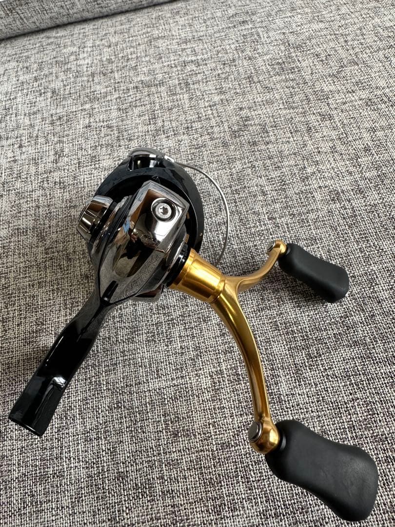 美品 ダイワ 23レガリス LT2500D スピニングリール ダブルハンドル交換