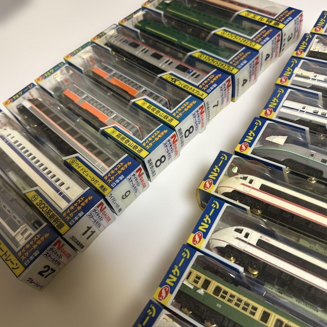 Nゲージ　トレーン　ダイキャストスケールモデル　新品未開封18両セット　おまけ付