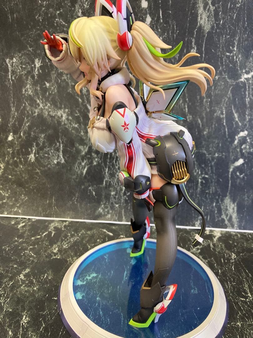 ジェネ フィギュア