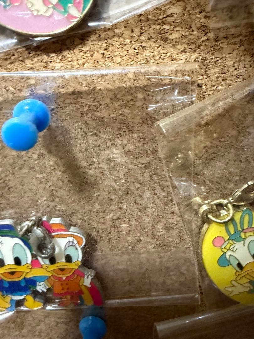 ディズニーピンバッジ16個セット