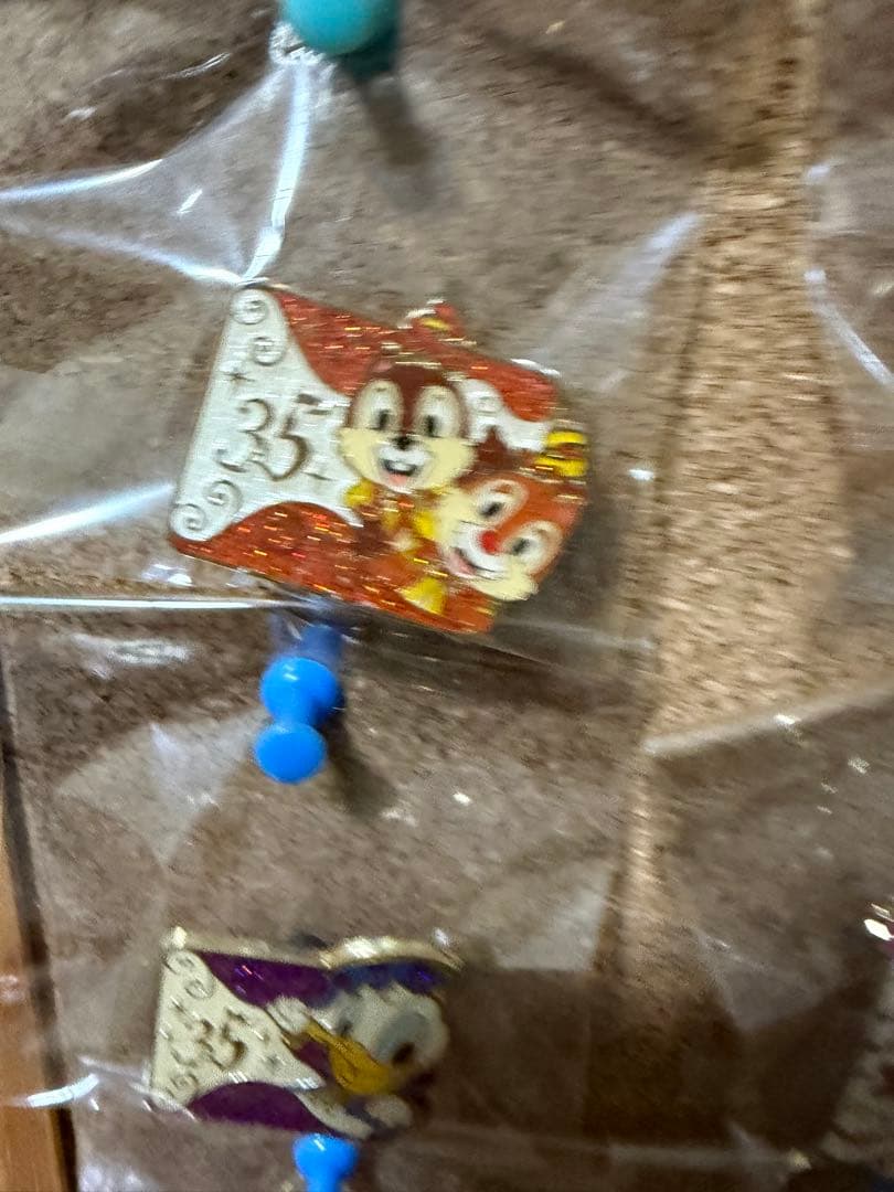 ディズニーピンバッジ16個セット