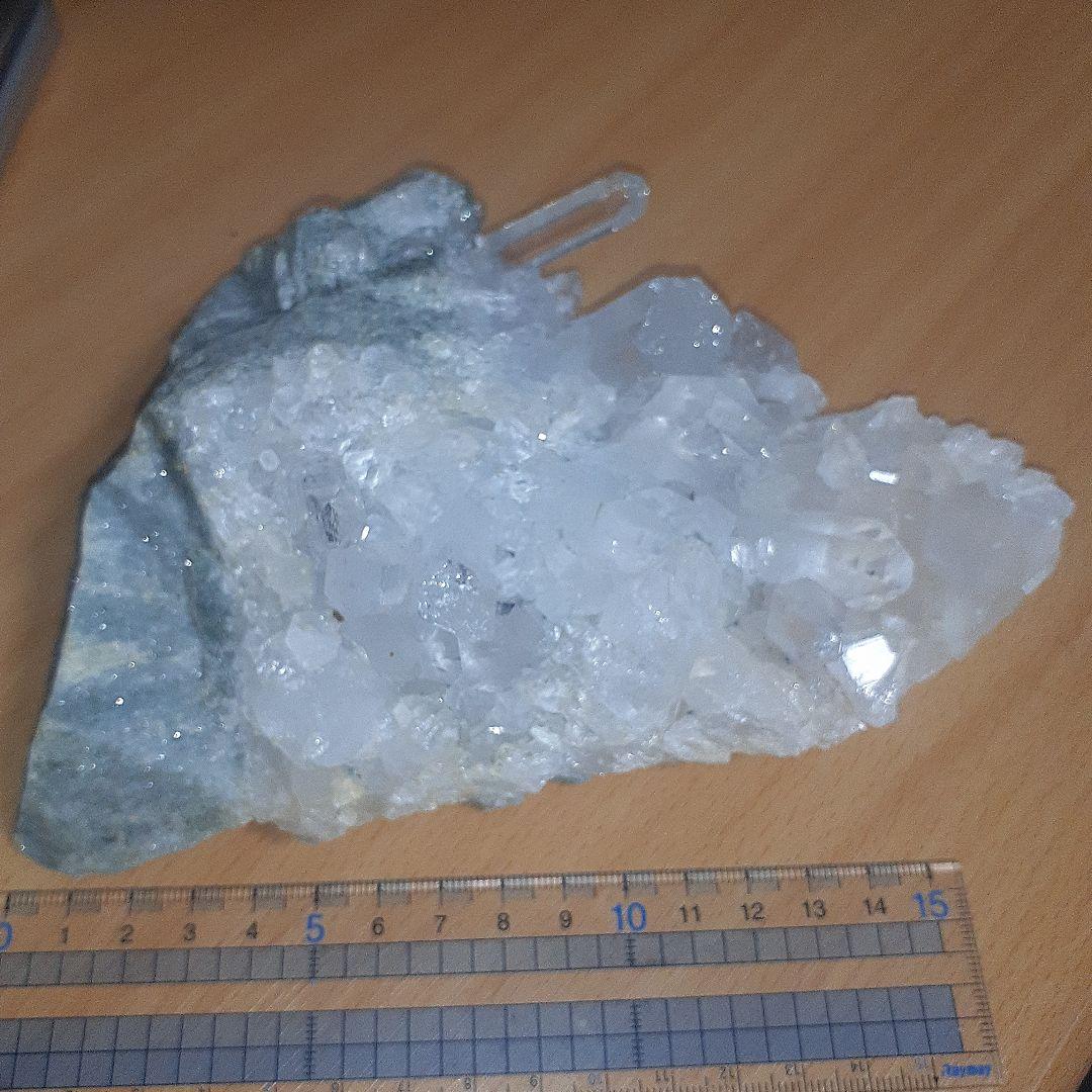 マニハール産　水晶クラスター　高品質