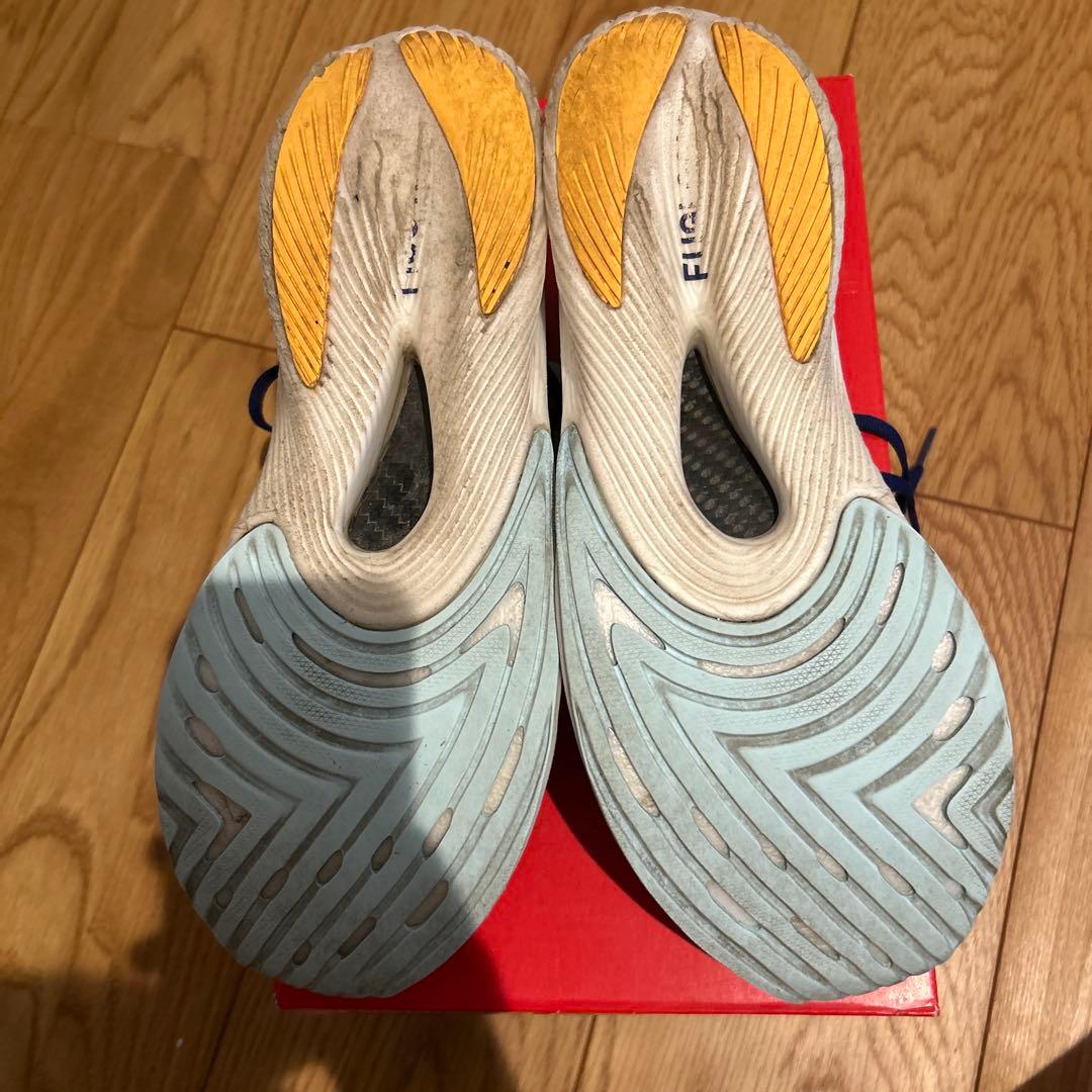 ニューバランス FuelCell RC Elite v2