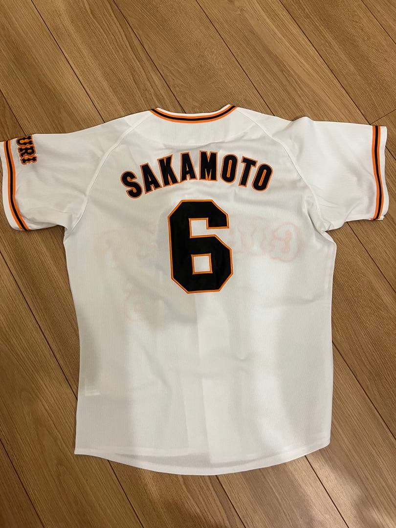 1000円値下げ中読売ジャイアンツ坂本勇人選手公式レプリカユニフォーム Sサイズ