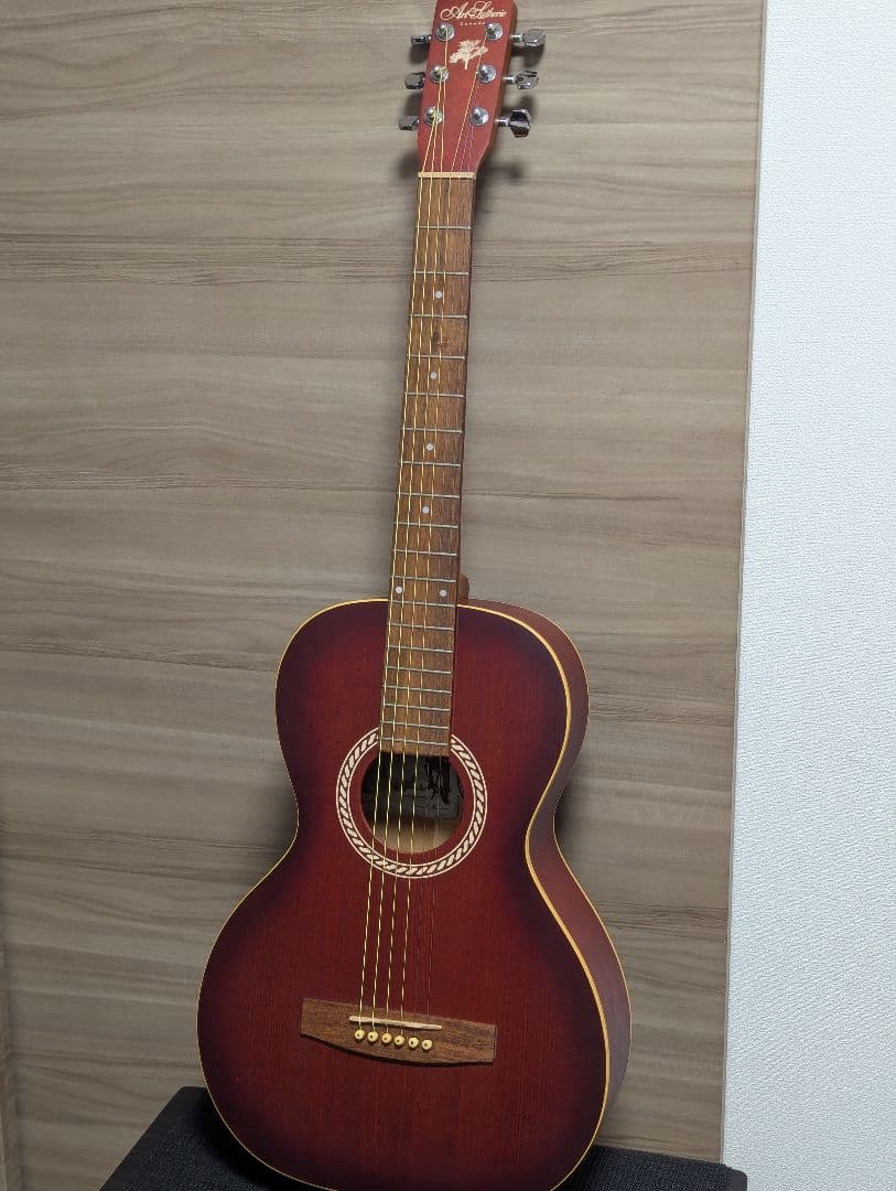 Art & Lutherie Ami Spruce トップ単板 パーラーギター