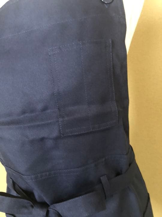 エプロン❗️お尻　隠れる❗️4枚新品❗️お買い得❗️