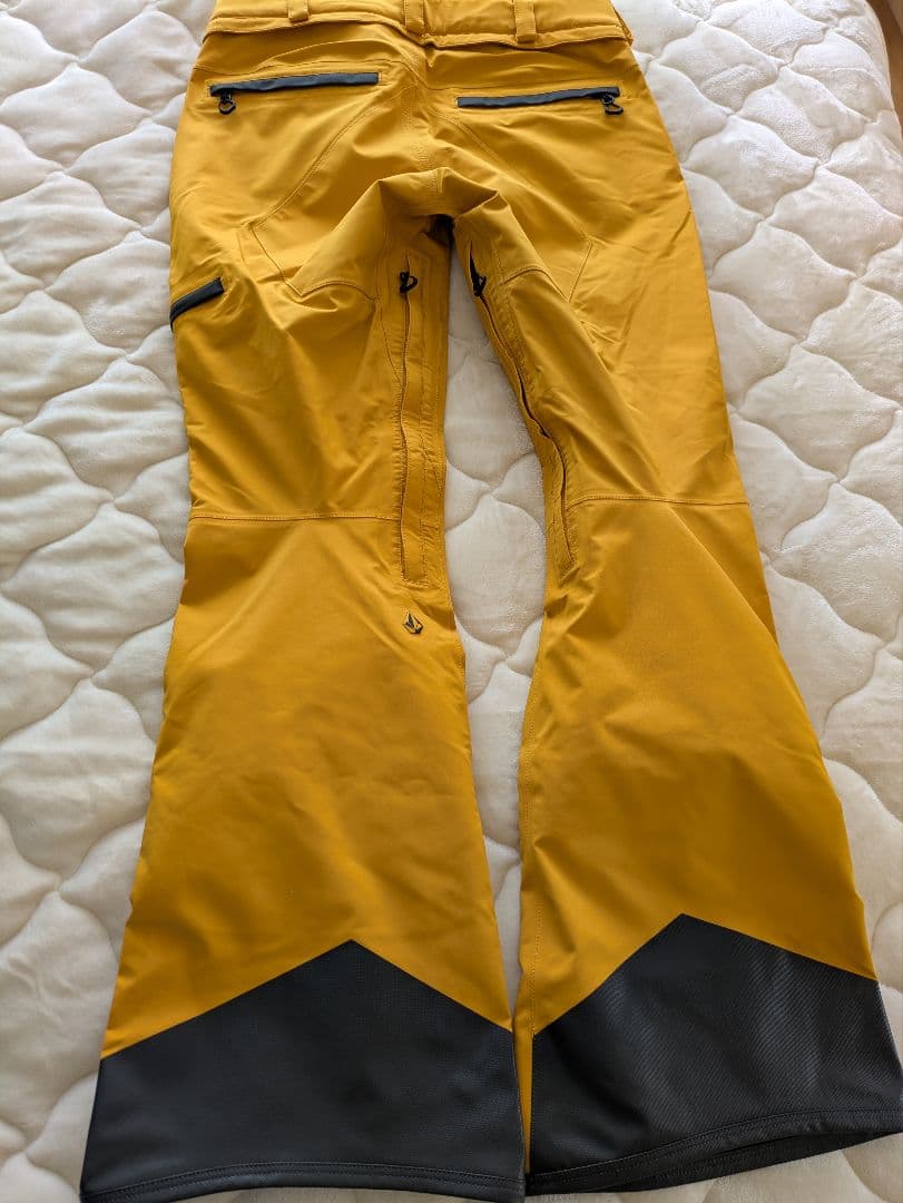 ボルコム　GORE-TEX　スノーボードパンツUS Sサイズ　マスタードカラー