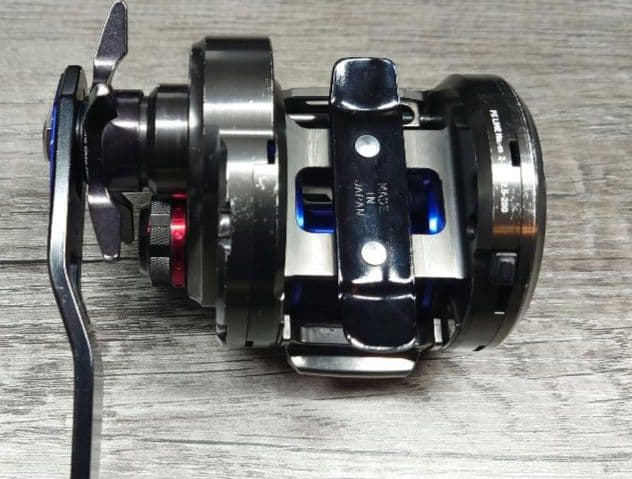 DAIWA ダイワ SALTIGA ソルティガ BJ200SH