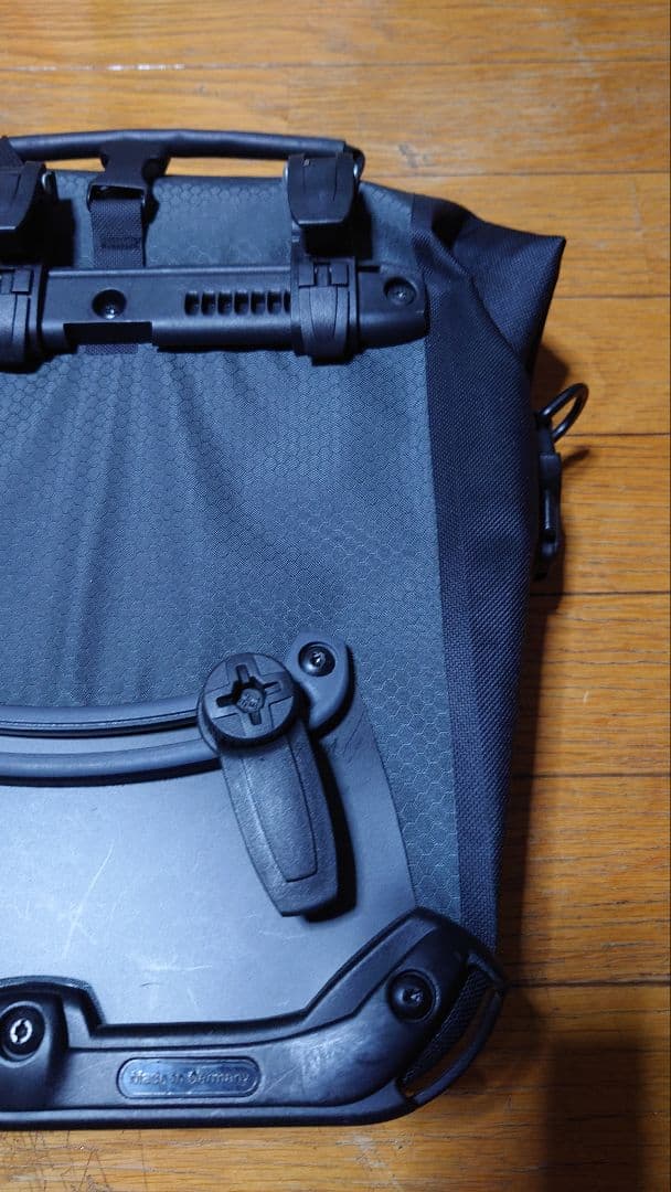 ★ ORTLIEB 防水バッグ 中型 ブラック オルトリーブ　グラベルパック