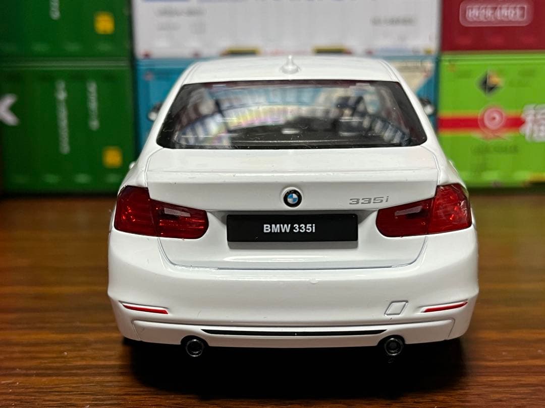 ★WELLY 1/24 ポルシェ 911 1/24  335i