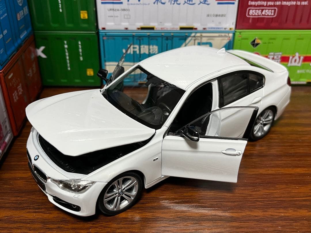 ★WELLY 1/24 ポルシェ 911 1/24  335i
