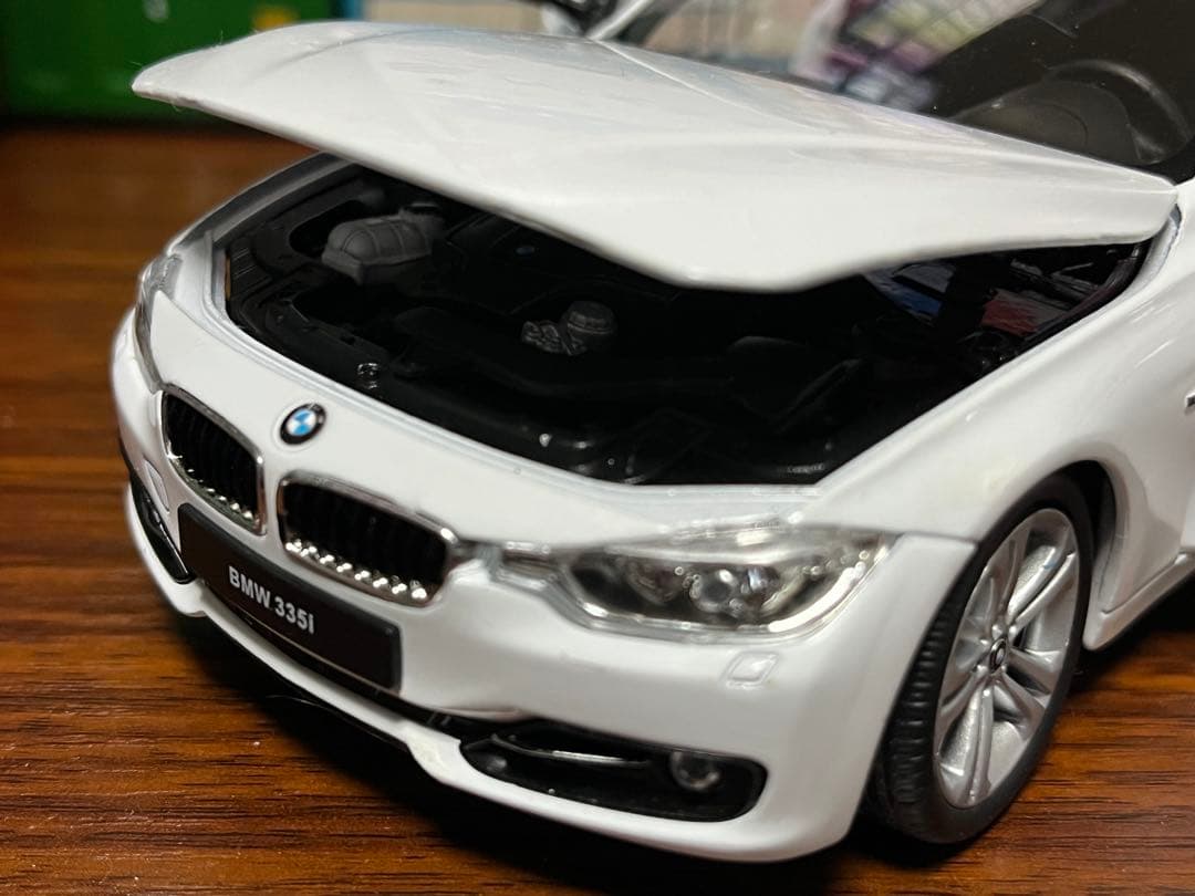 ★WELLY 1/24 ポルシェ 911 1/24  335i