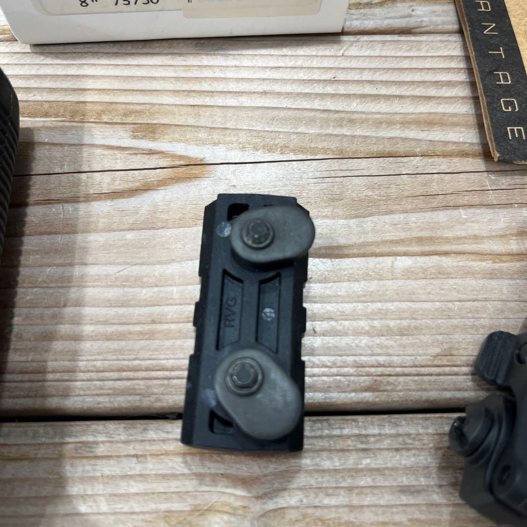 実物MAGPUL マグプル　グリップ　サイト　スリングマウント　mwsなどに