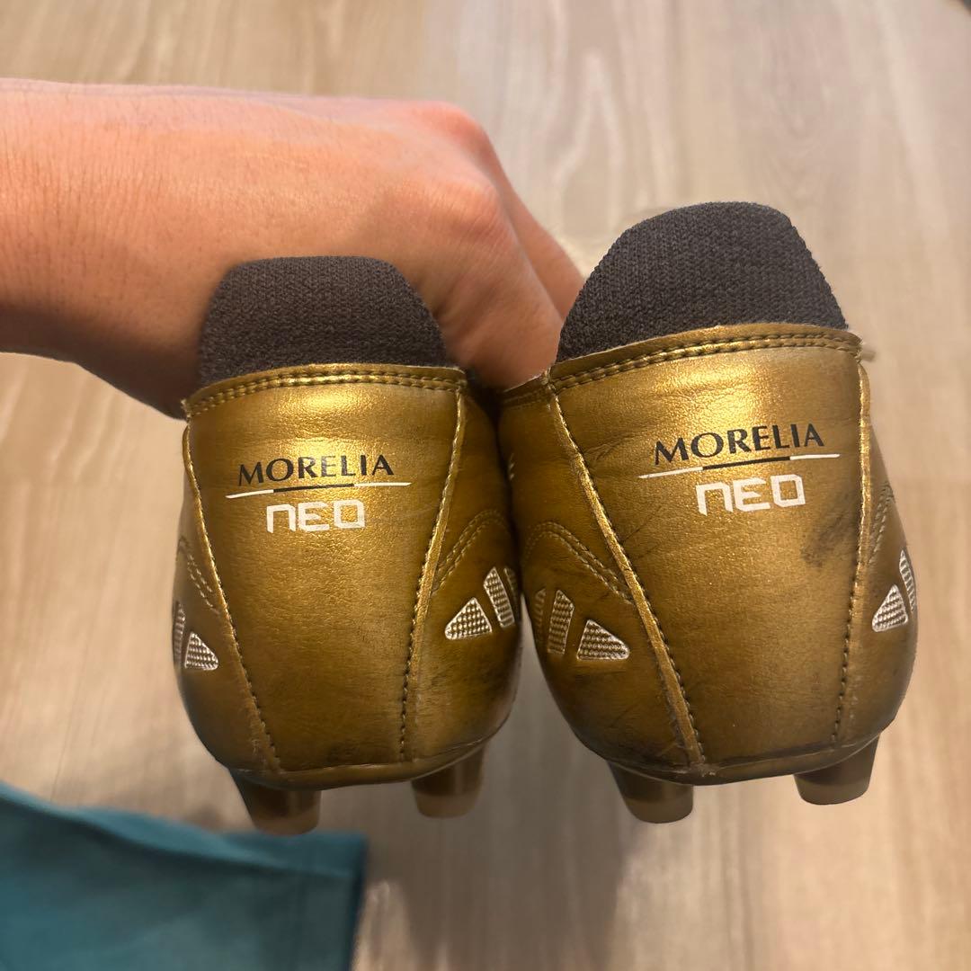 Mizuno モレリアNEO ゴールド