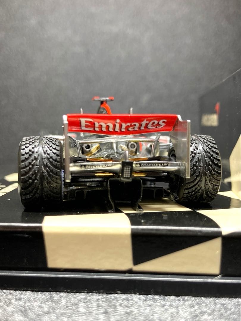 【貴重】1/43ミニチャンプス マクラーレンMP4-21 L.ハミルトン初テスト