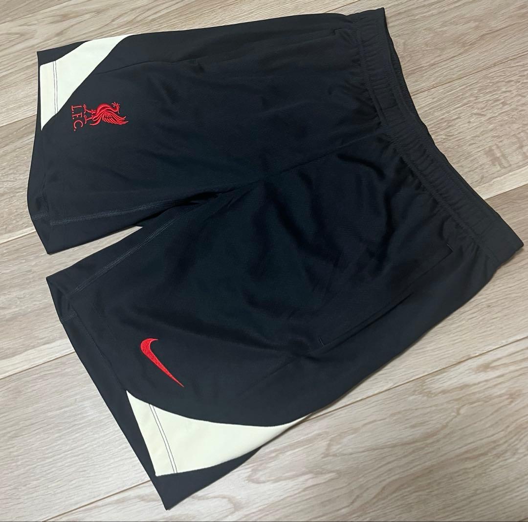 NIKE リバプール　Liverpool トレーニングショーツ　ショートパンツ