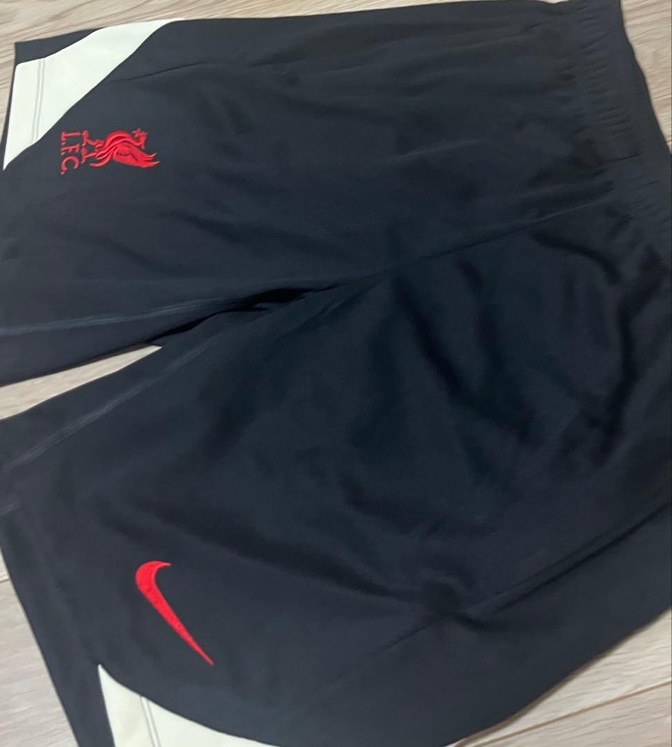 NIKE リバプール　Liverpool トレーニングショーツ　ショートパンツ