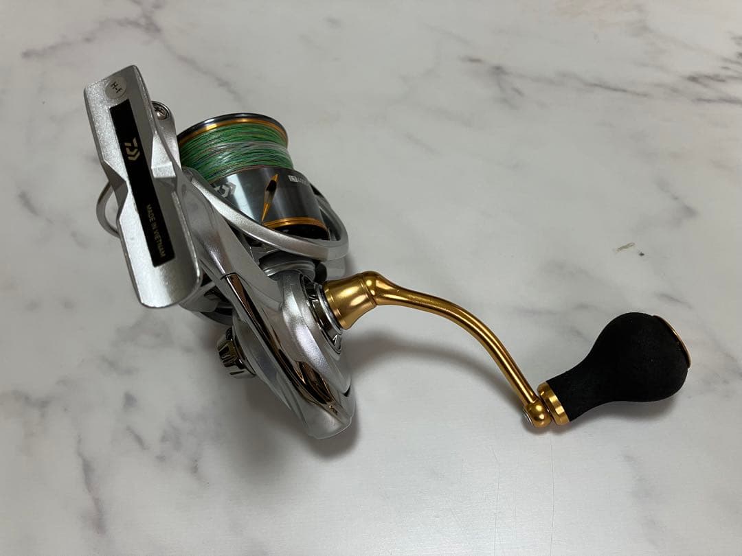 Daiwa フリームス LT4000-CXH スピニングリール 中古品 釣具