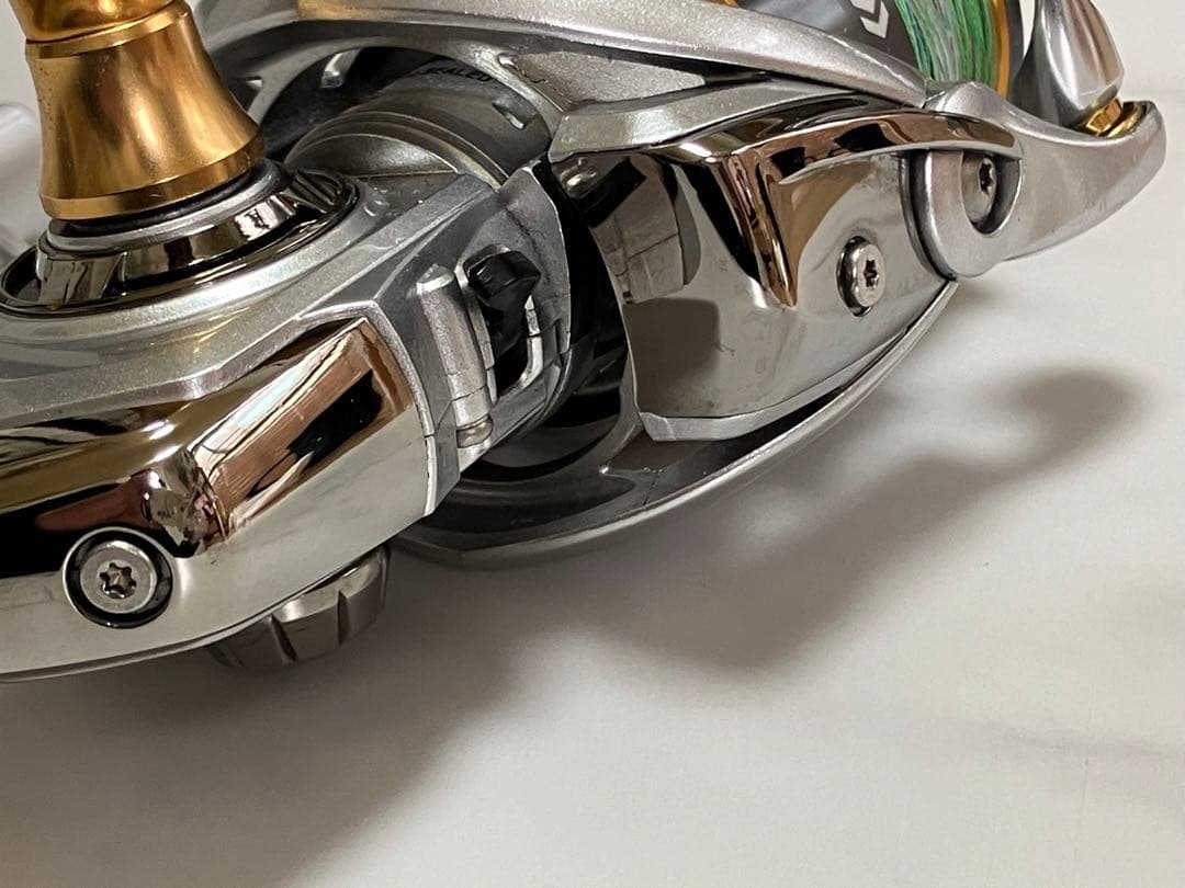 Daiwa フリームス LT4000-CXH スピニングリール 中古品 釣具