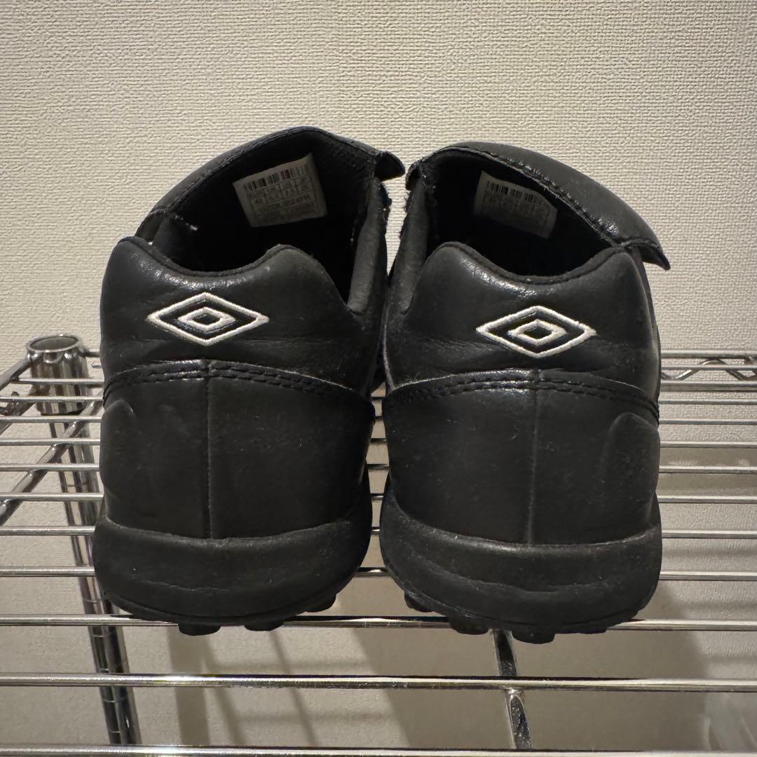 UMBRO フットボールシューズ　25.0cm