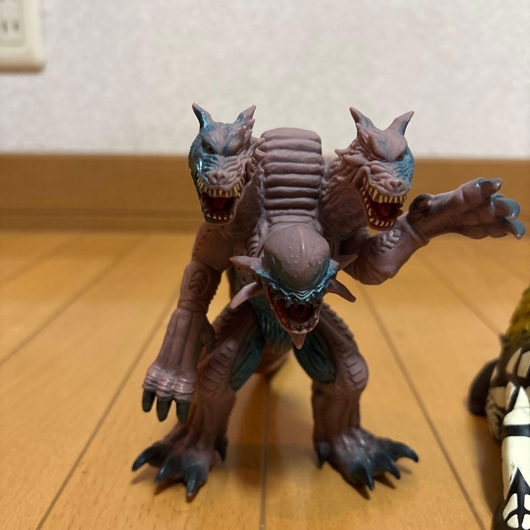ウルトラマン 怪獣フィギュア 4体セット