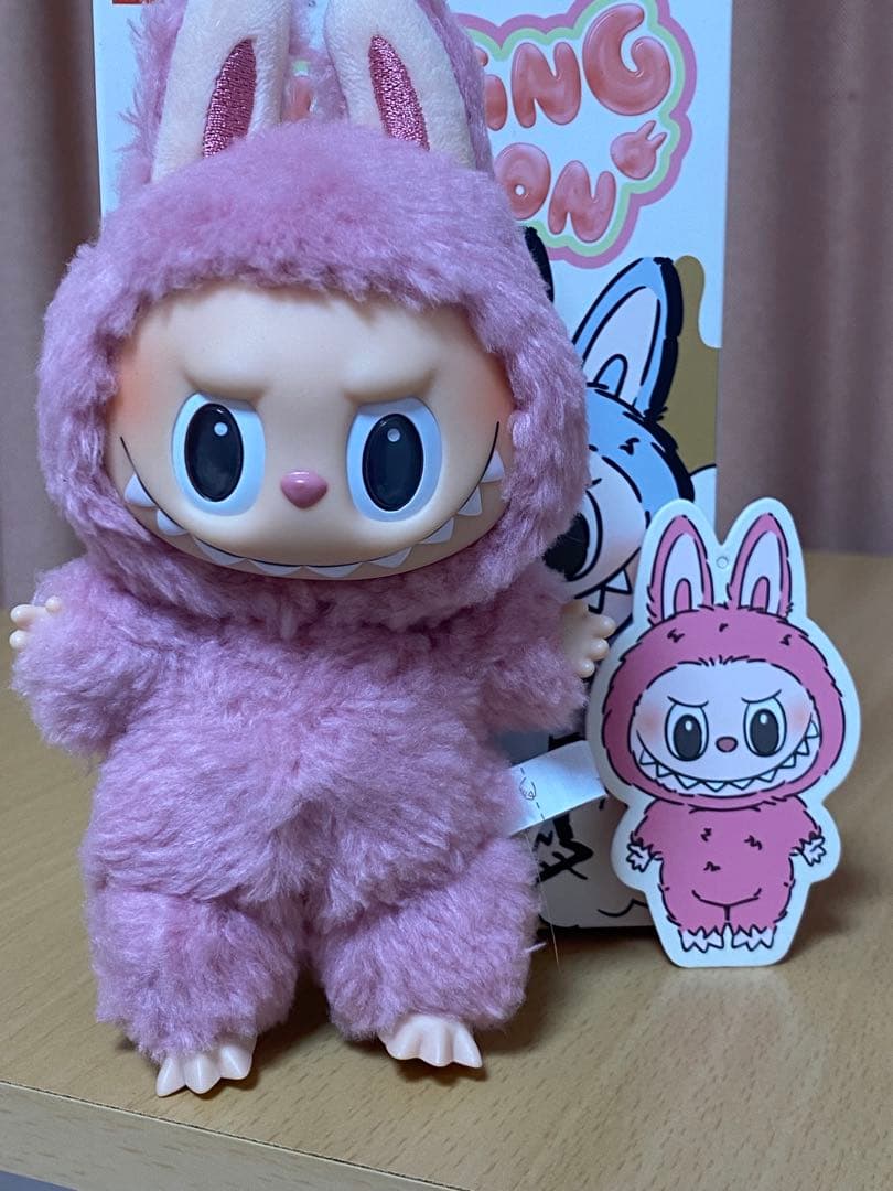 ラブブ マカロン ライチベリー 正規品！洋服、ケースセット！お得！