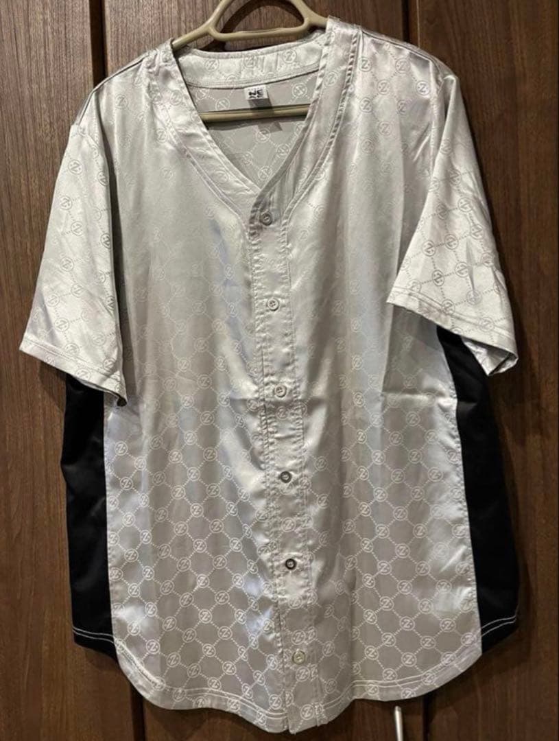 ZUMBA 正規品　サイズL 超美品　未使用品