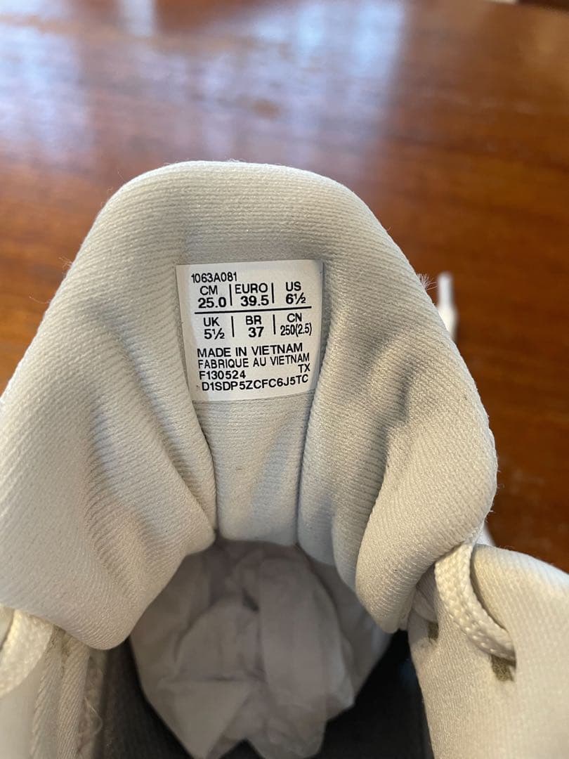 ASICS ゲルバースト28 25cm