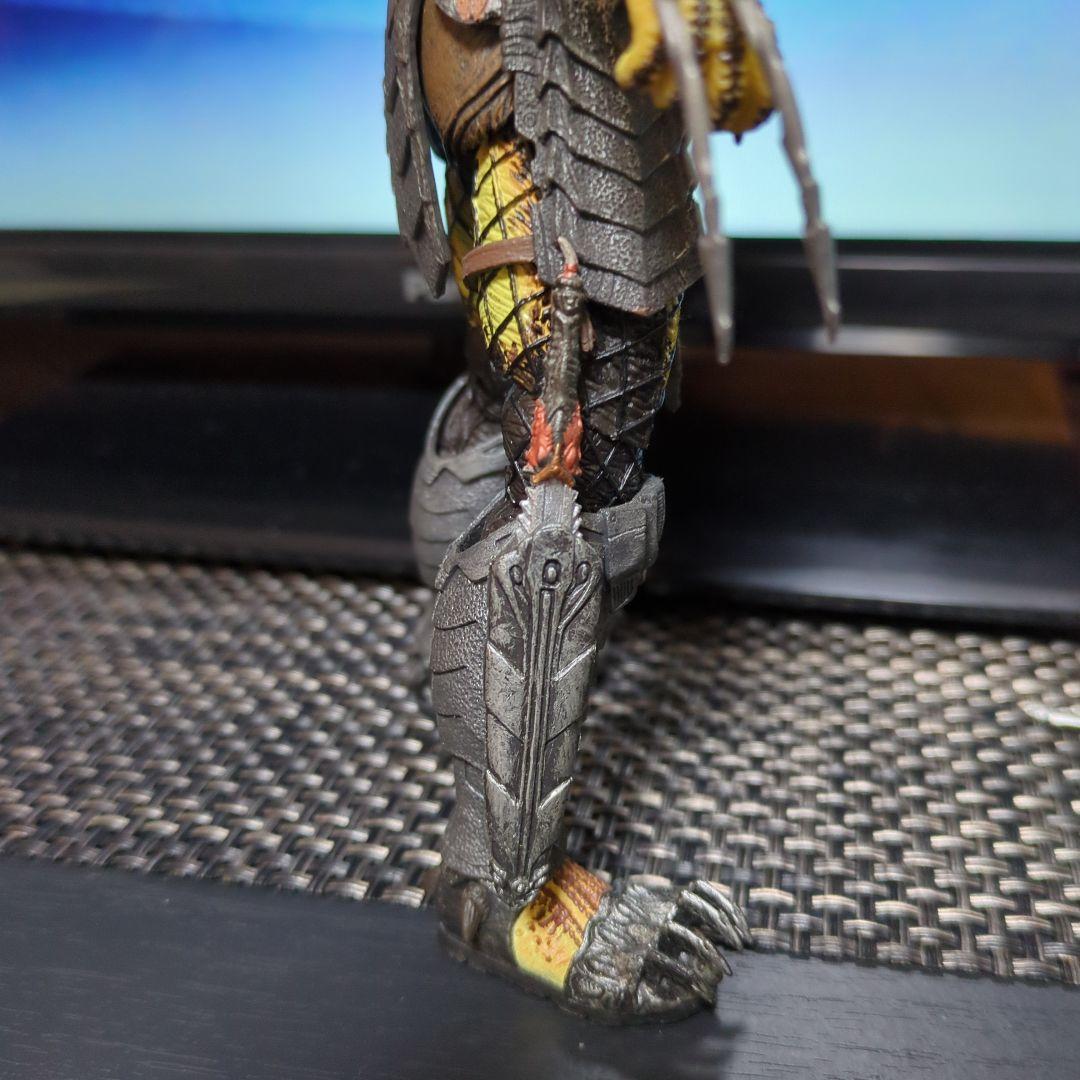 【NECA】AVP／ケルティックプレデターフィギュア【中古•パッケージ無／希少品