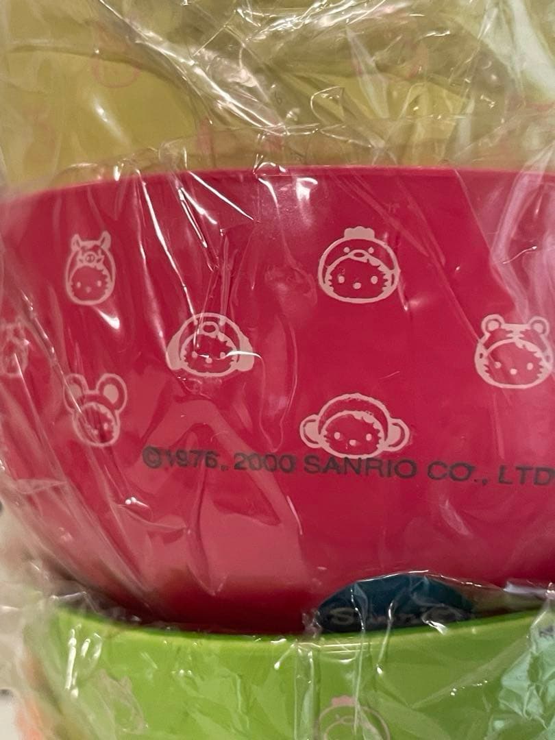 ★激レア★ハローキティの可愛いカラフル干支お茶碗セット