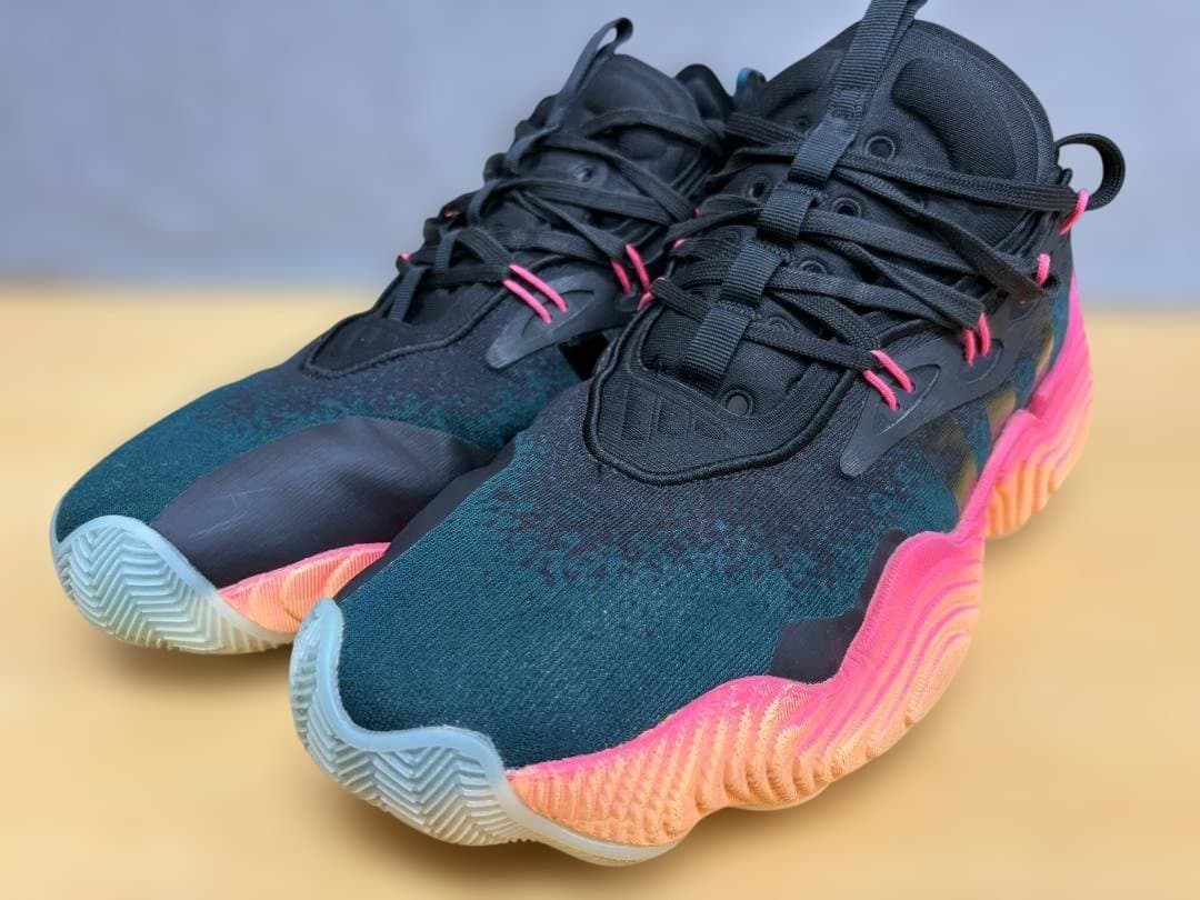 アディダスTRAE YOUNG 3トレイング27.5cmバッシュA2695
