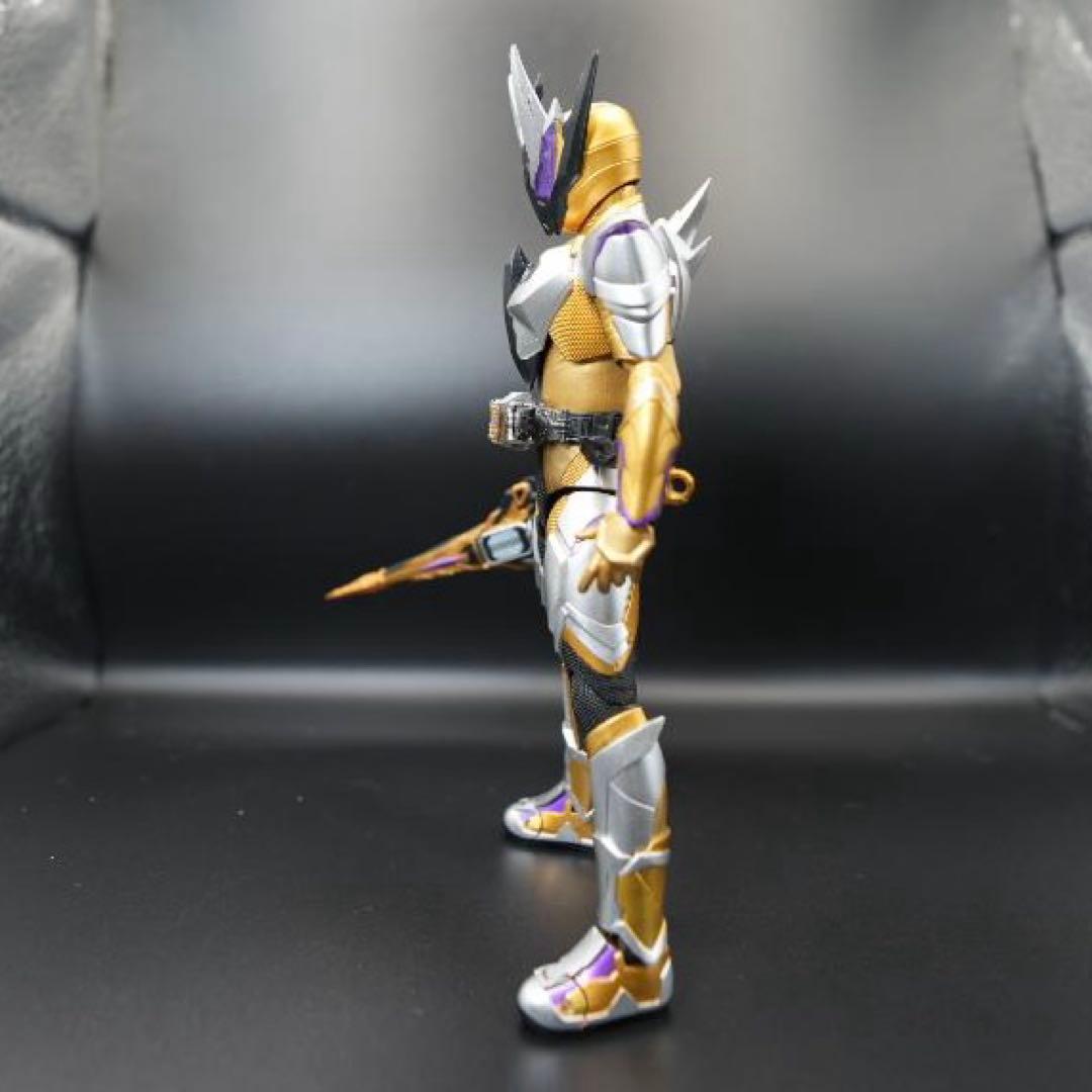 S.H.Figuarts 仮面ライダーサウザー